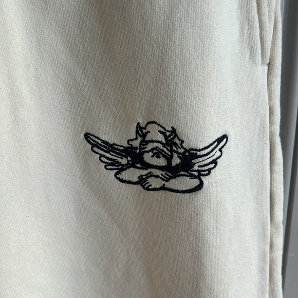 Boys Lie wide leg cream embroidered sweatpants XL - Picture 2 of 5